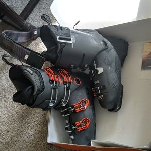 Tecnica Ski Boots - Cochise 120 DYN size 8.5US